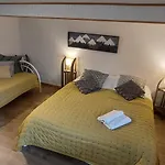 Apartment La Maison De Charlie Les 2 Alpes